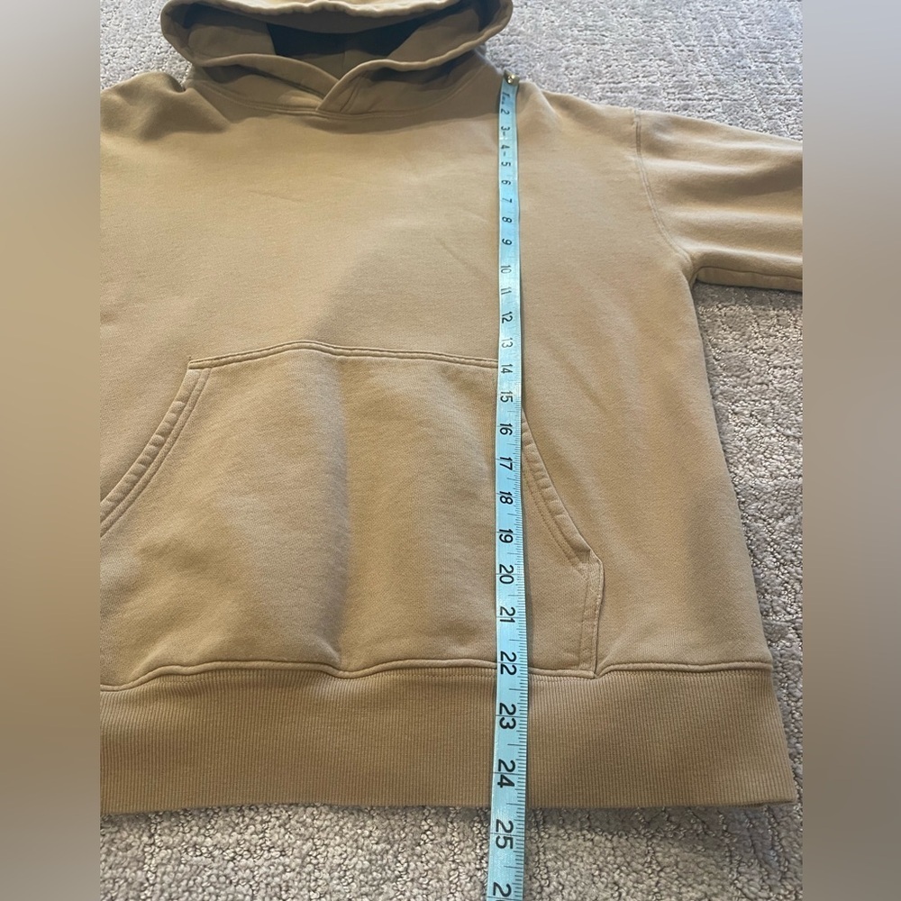 Aritzia TNA Tan Cozy Fleece Hoodie for Women, Casual and Relaxed, Size Medium - Picture 8 of 14